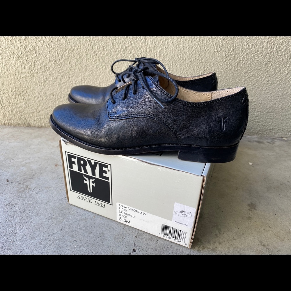 FRYE Anna Oxfords New in Box